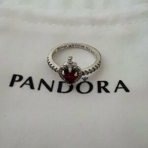 Disney Villains Evil Queen Ring
Size:7